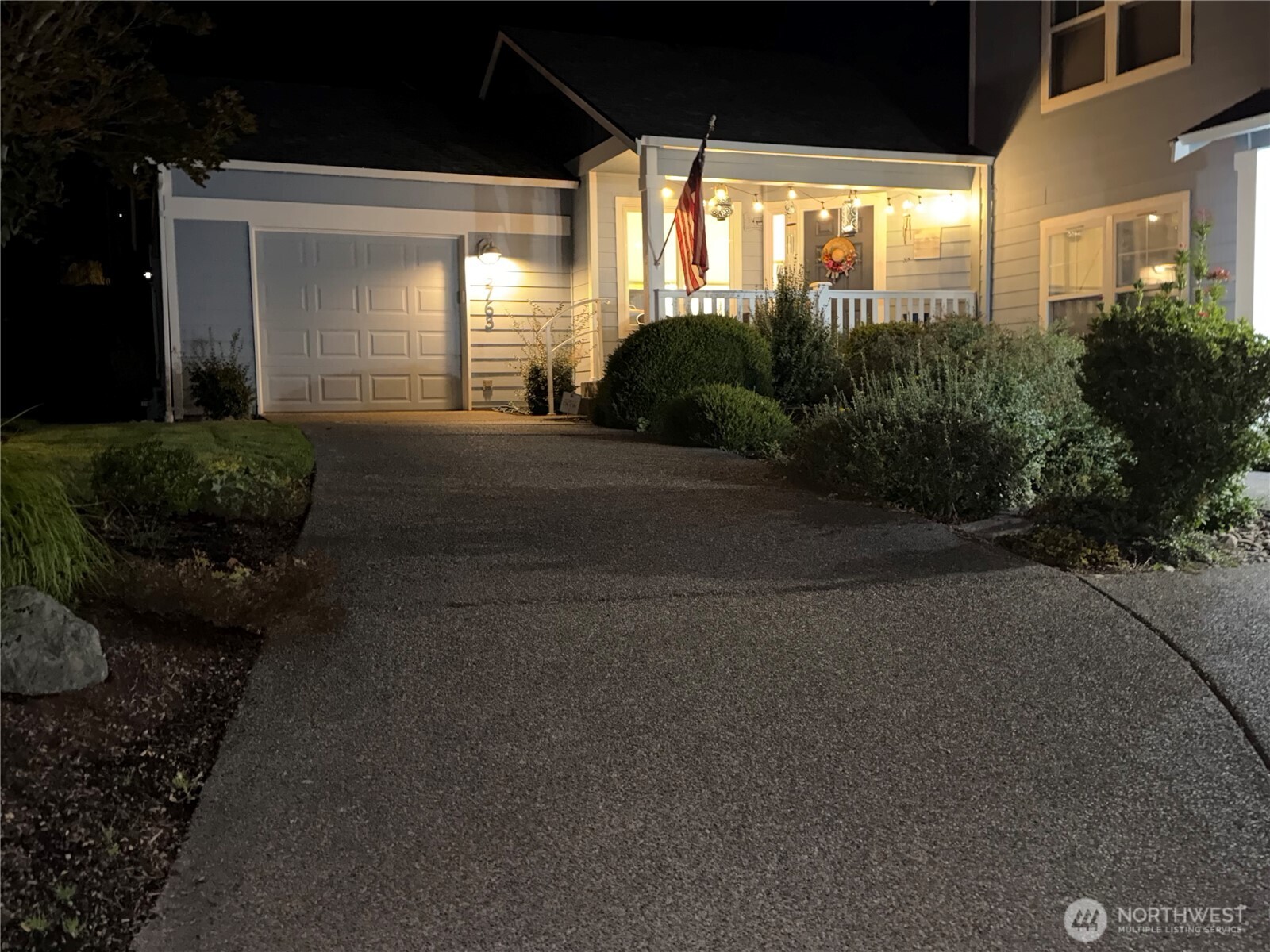 9763 Ebbtide Lane Property Photo 1