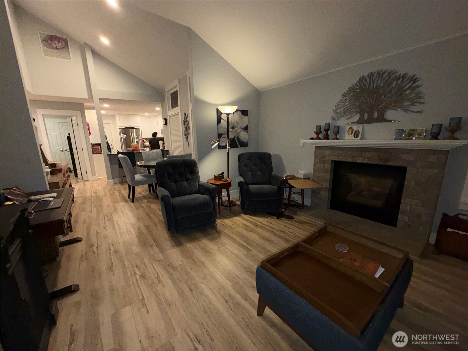 9763 Ebbtide Lane Property Photo 4