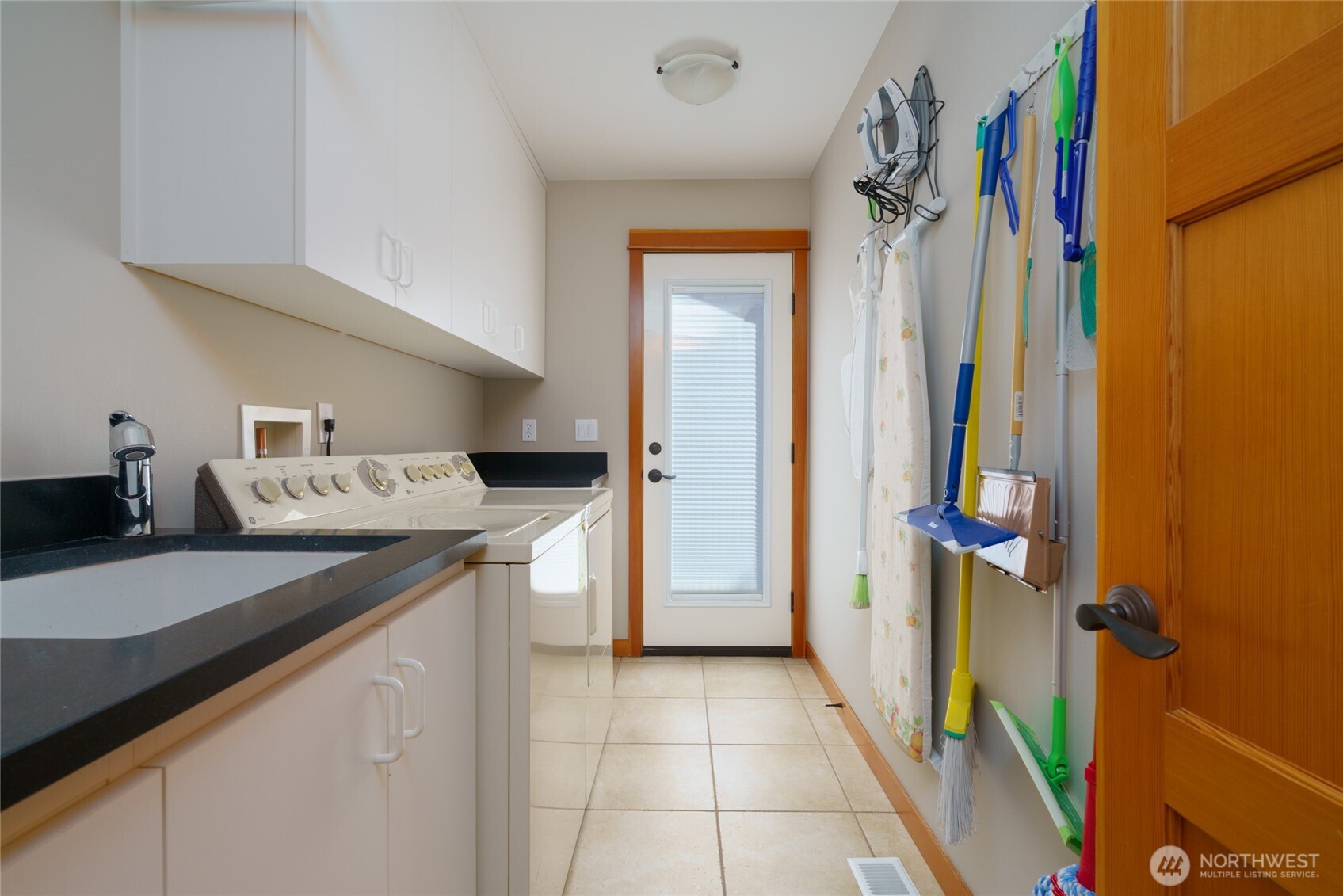 3107 I Avenue Property Photo 11