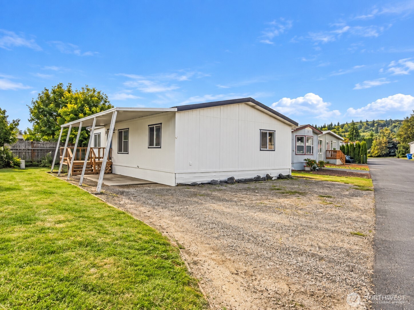 1635 West Side Highway 6 Property Photo 1