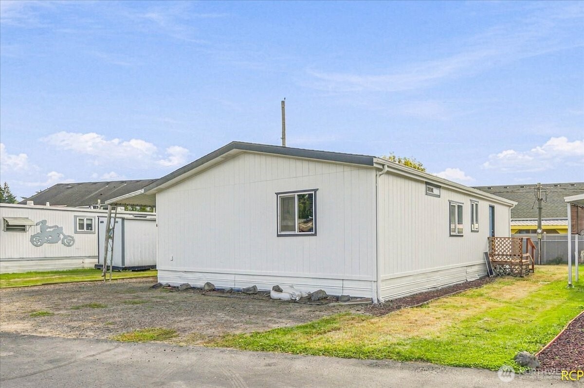 1635 West Side Highway 6 Property Photo 5