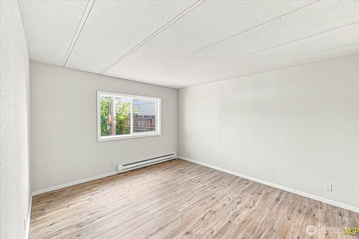 1635 West Side Highway 6 Property Photo 23