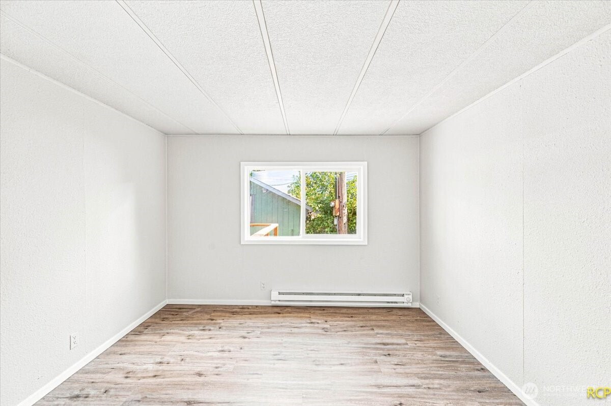 1635 West Side Highway 6 Property Photo 25