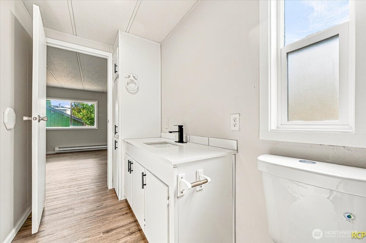 1635 West Side Highway 6 Property Photo 27
