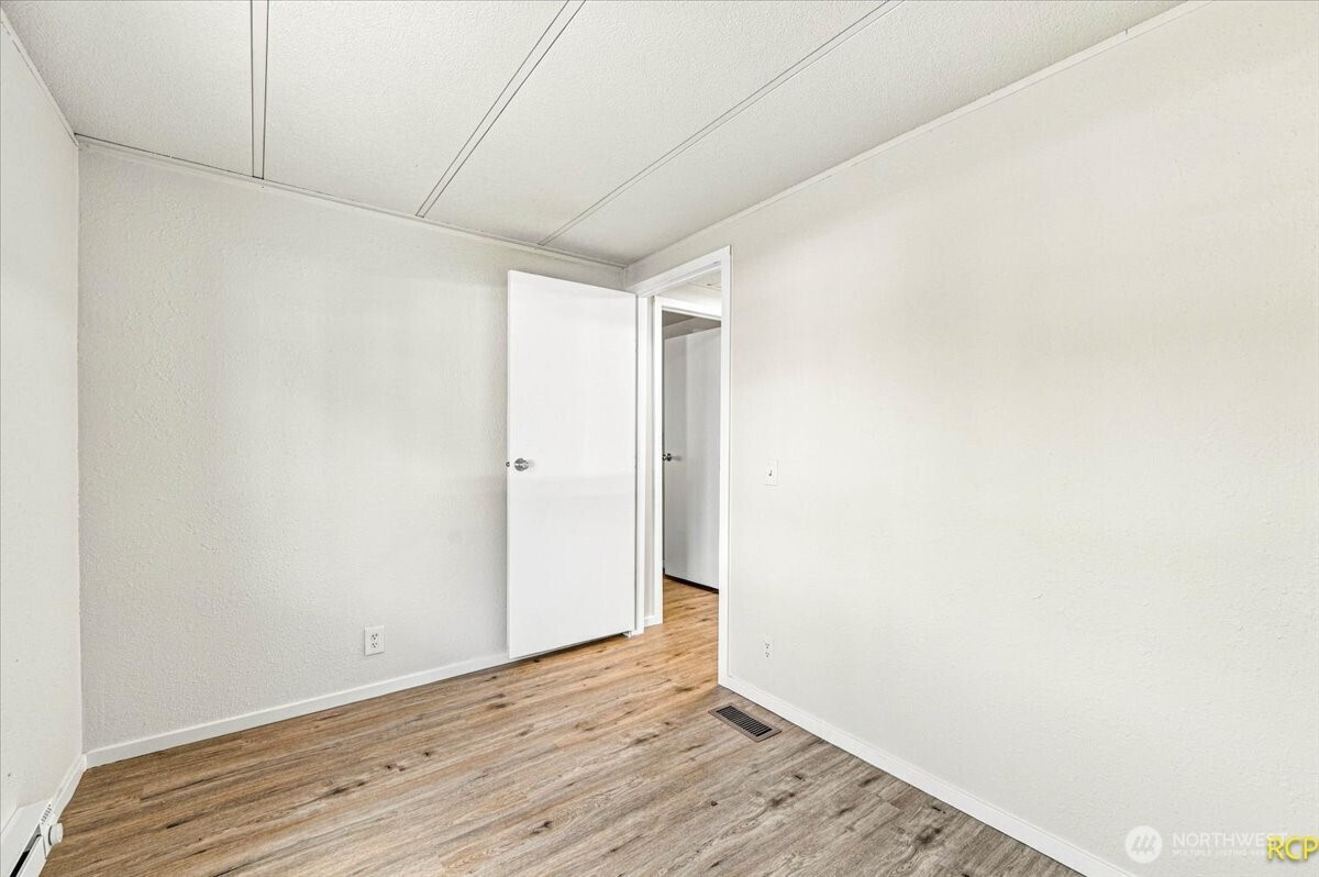1635 West Side Highway 6 Property Photo 33