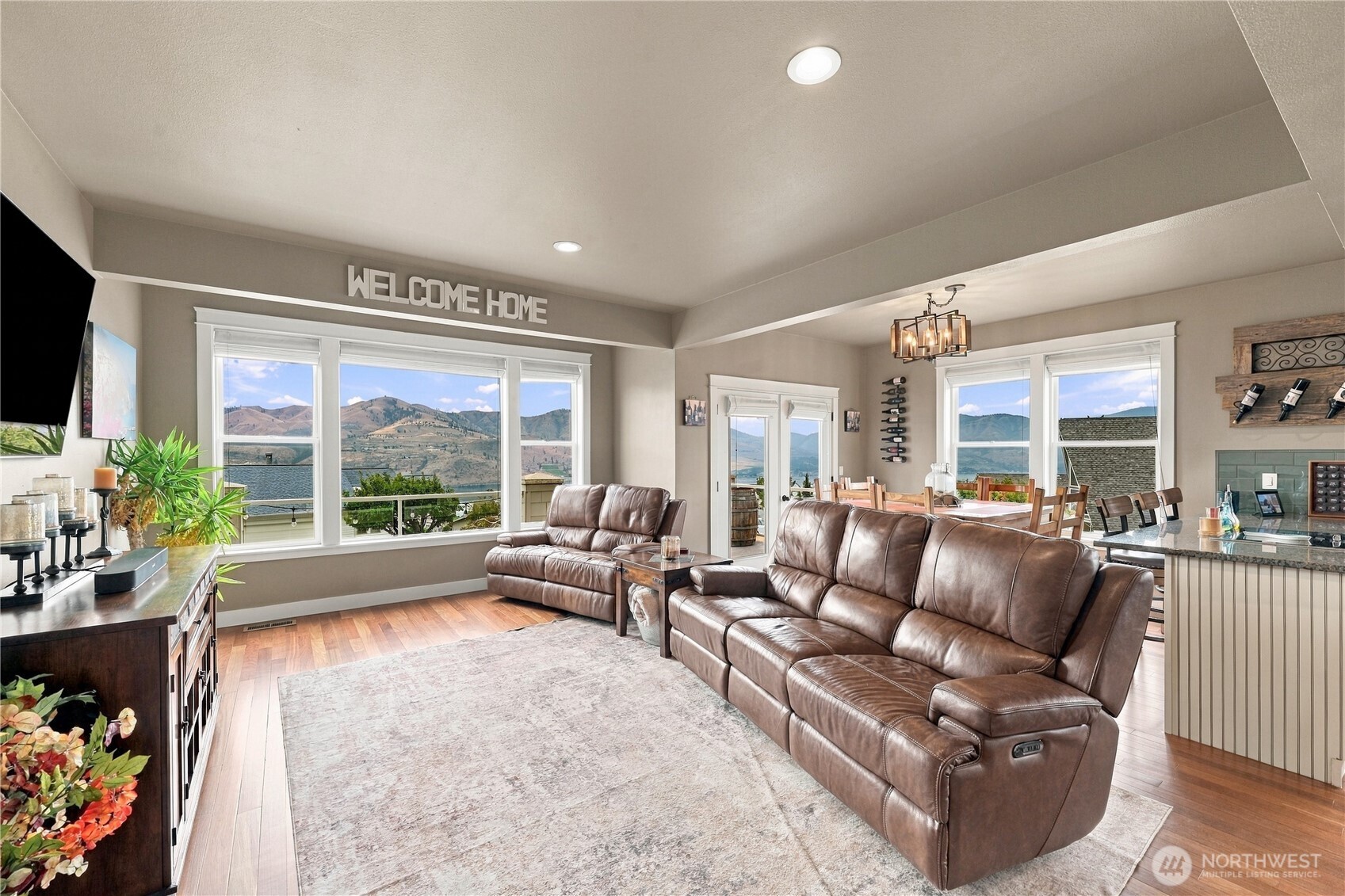 200 Crescent Street Property Photo 3
