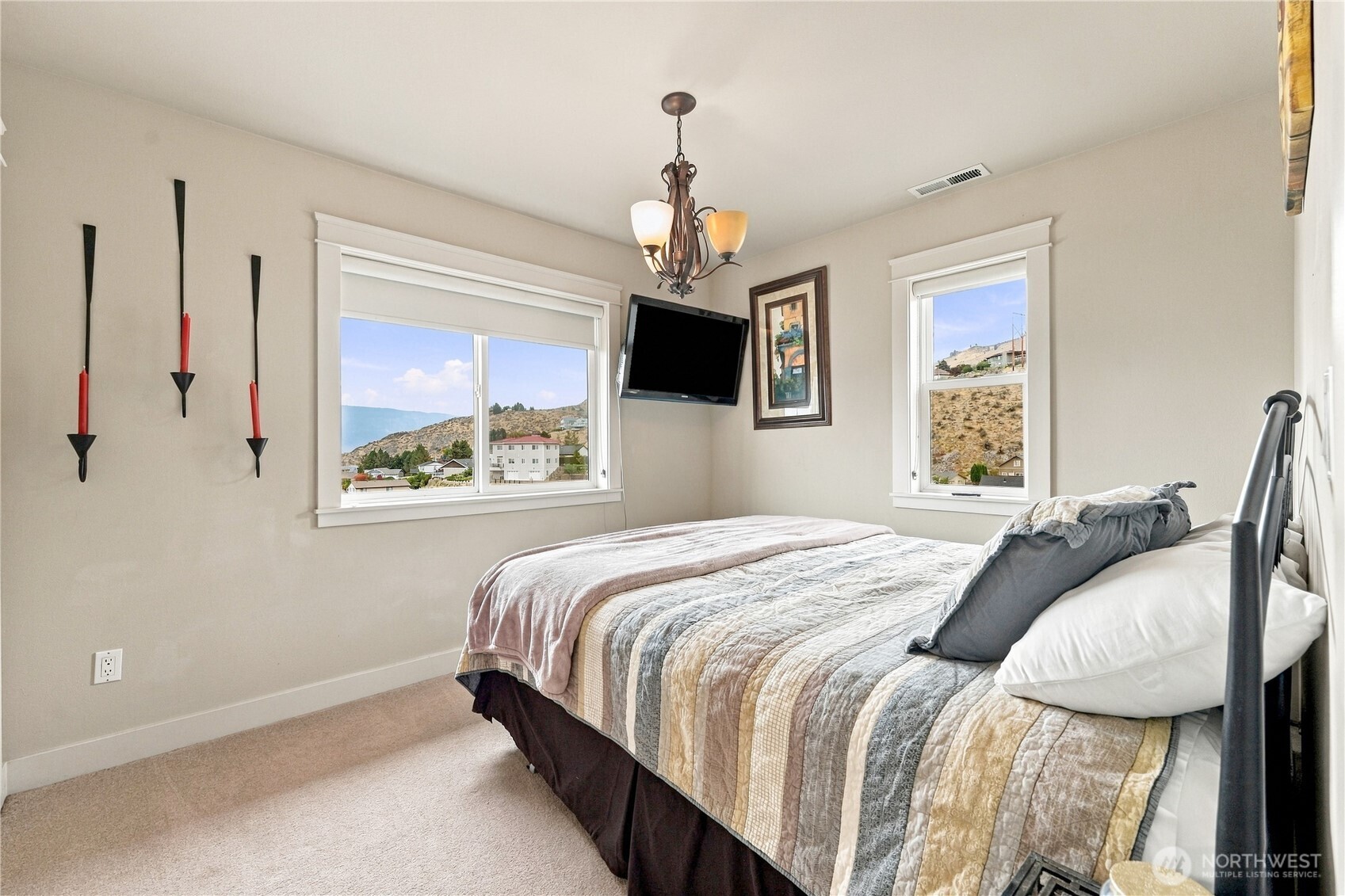 200 Crescent Street Property Photo 14