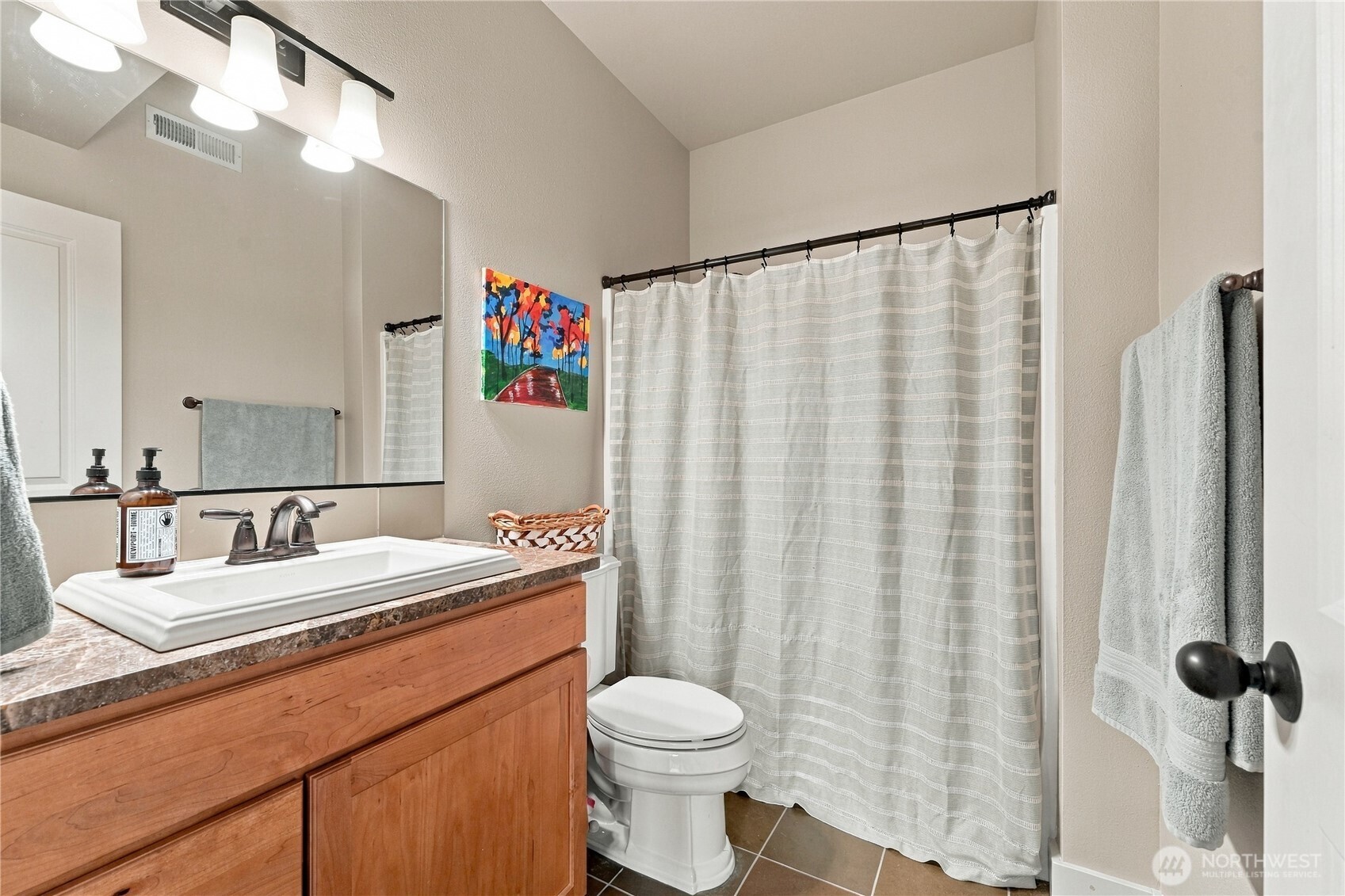 200 Crescent Street Property Photo 18