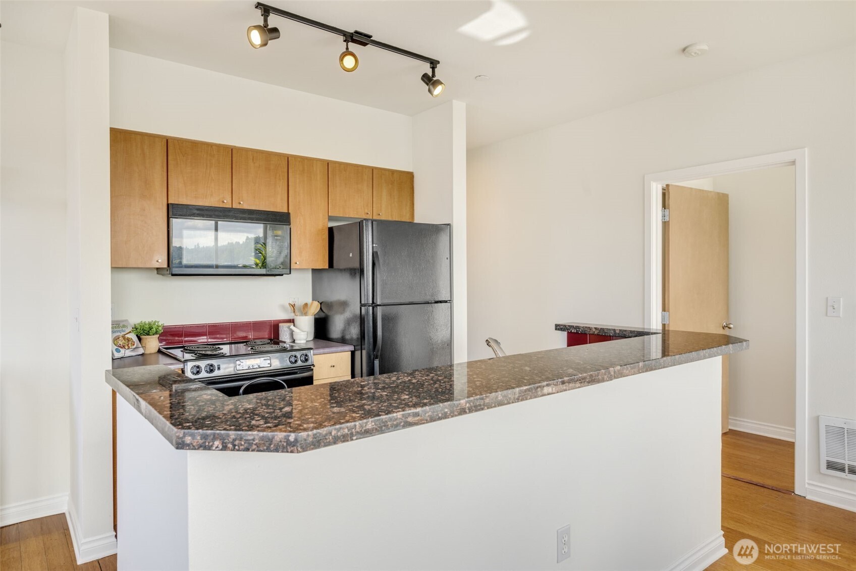 668 S Lane Street 704 Property Photo 13