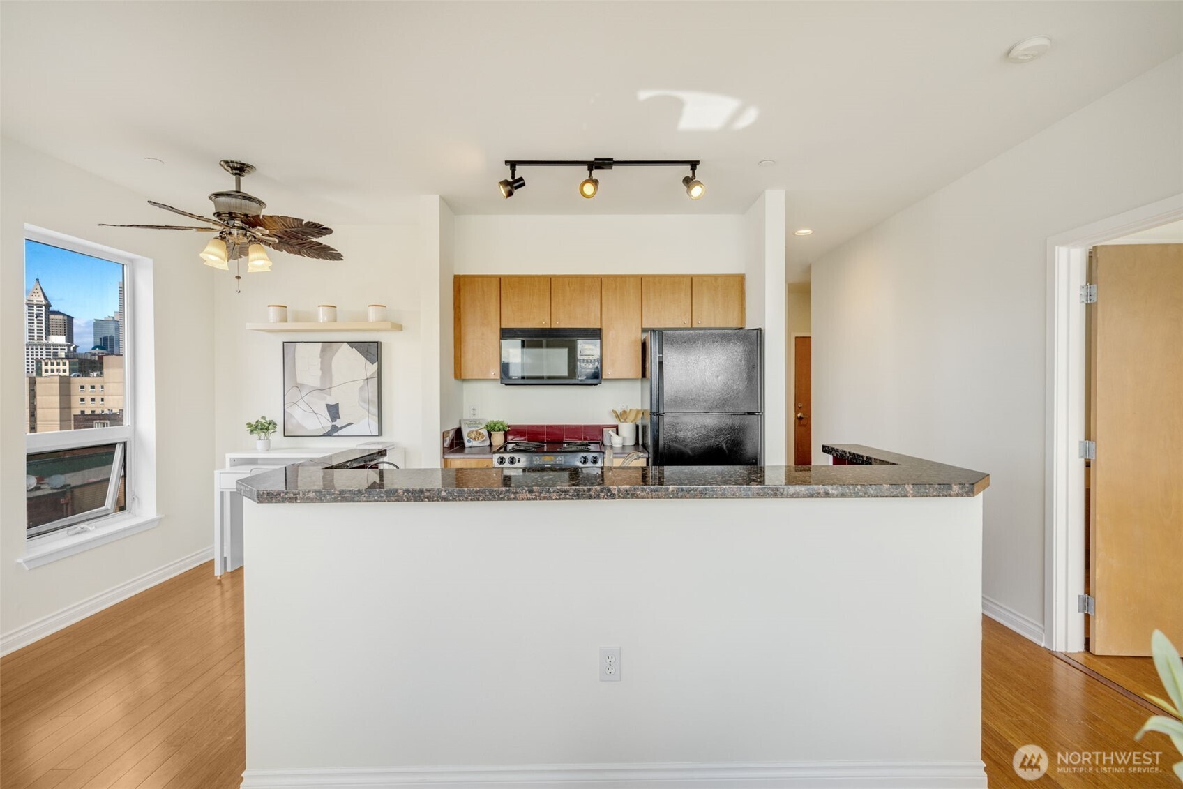 668 S Lane Street 704 Property Photo 15