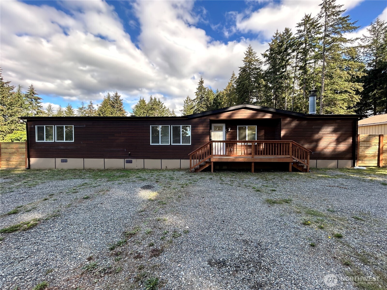 5013 80th Street Property Photo 1