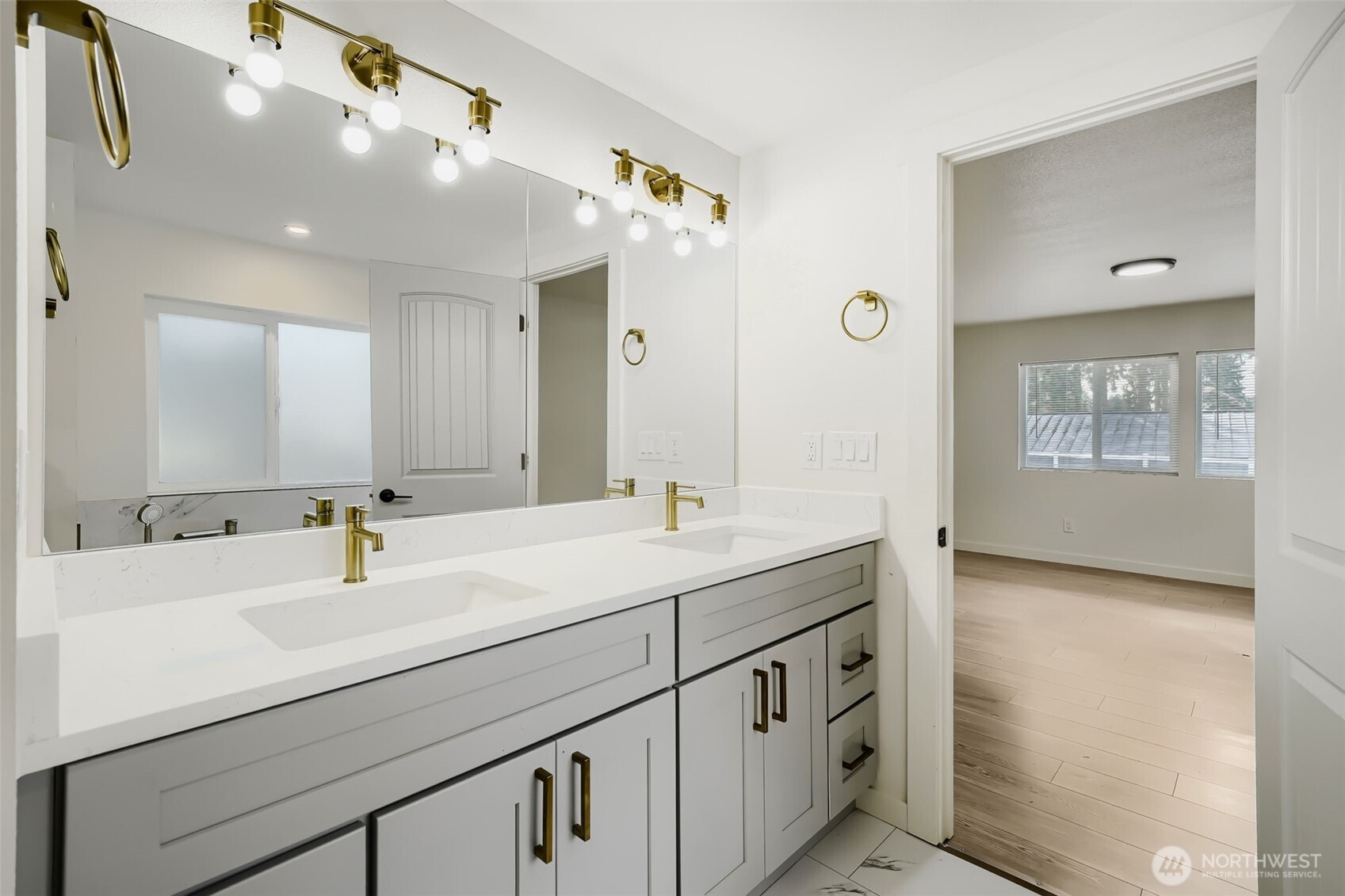 5013 80th Street Property Photo 18
