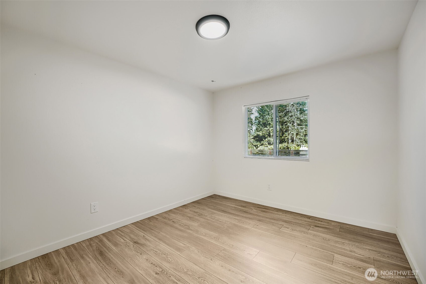 5013 80th Street Property Photo 22