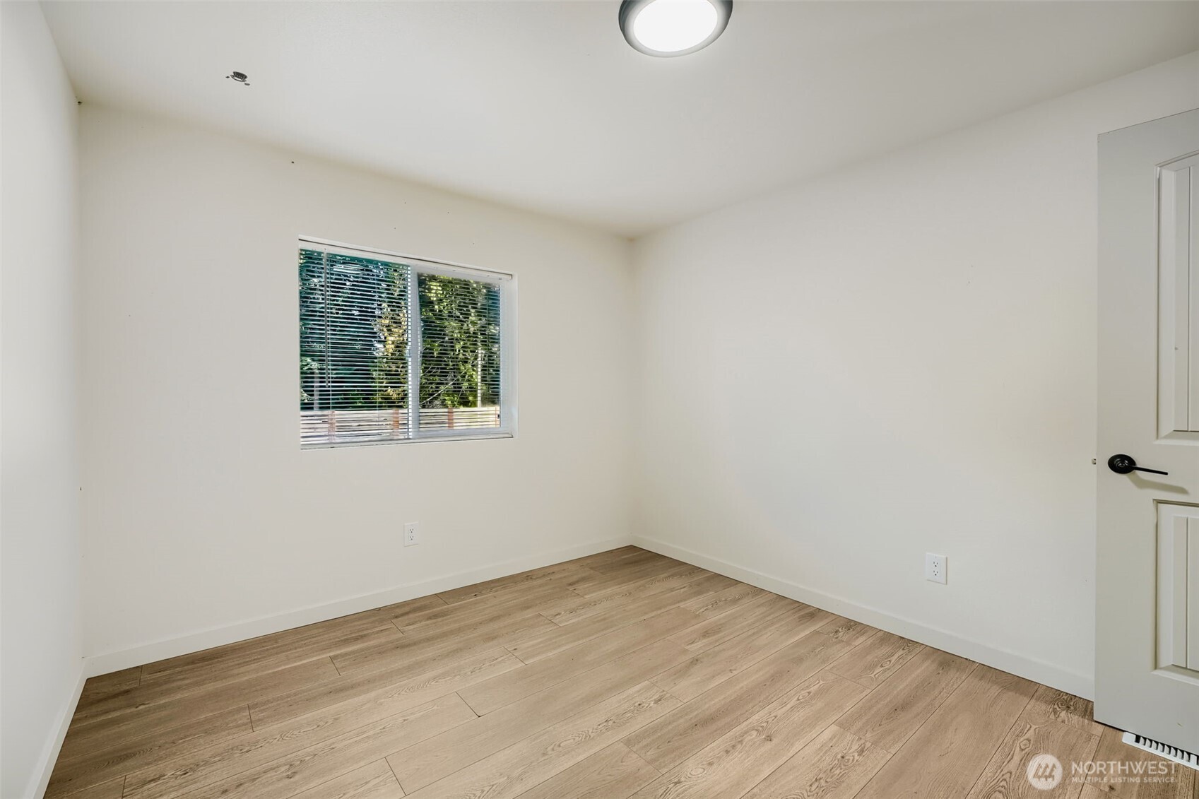5013 80th Street Property Photo 23
