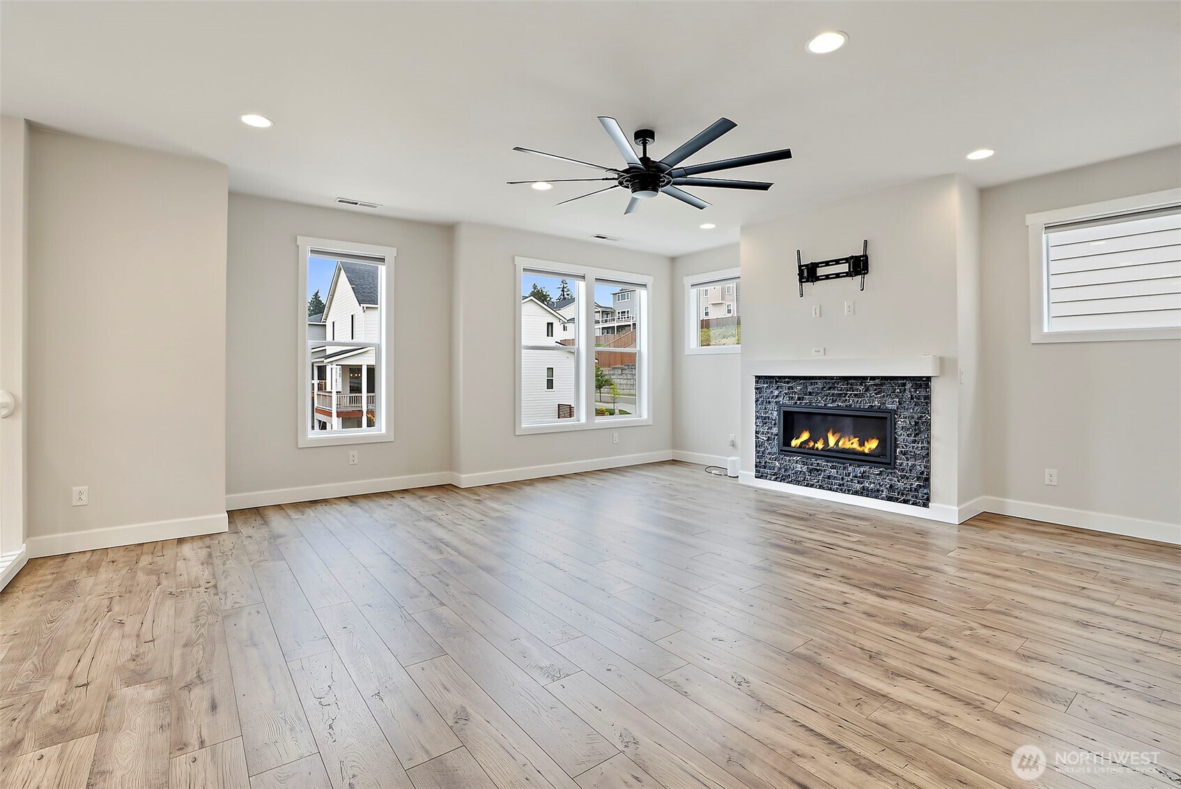 8478 28th Street Ct Property Photo 13