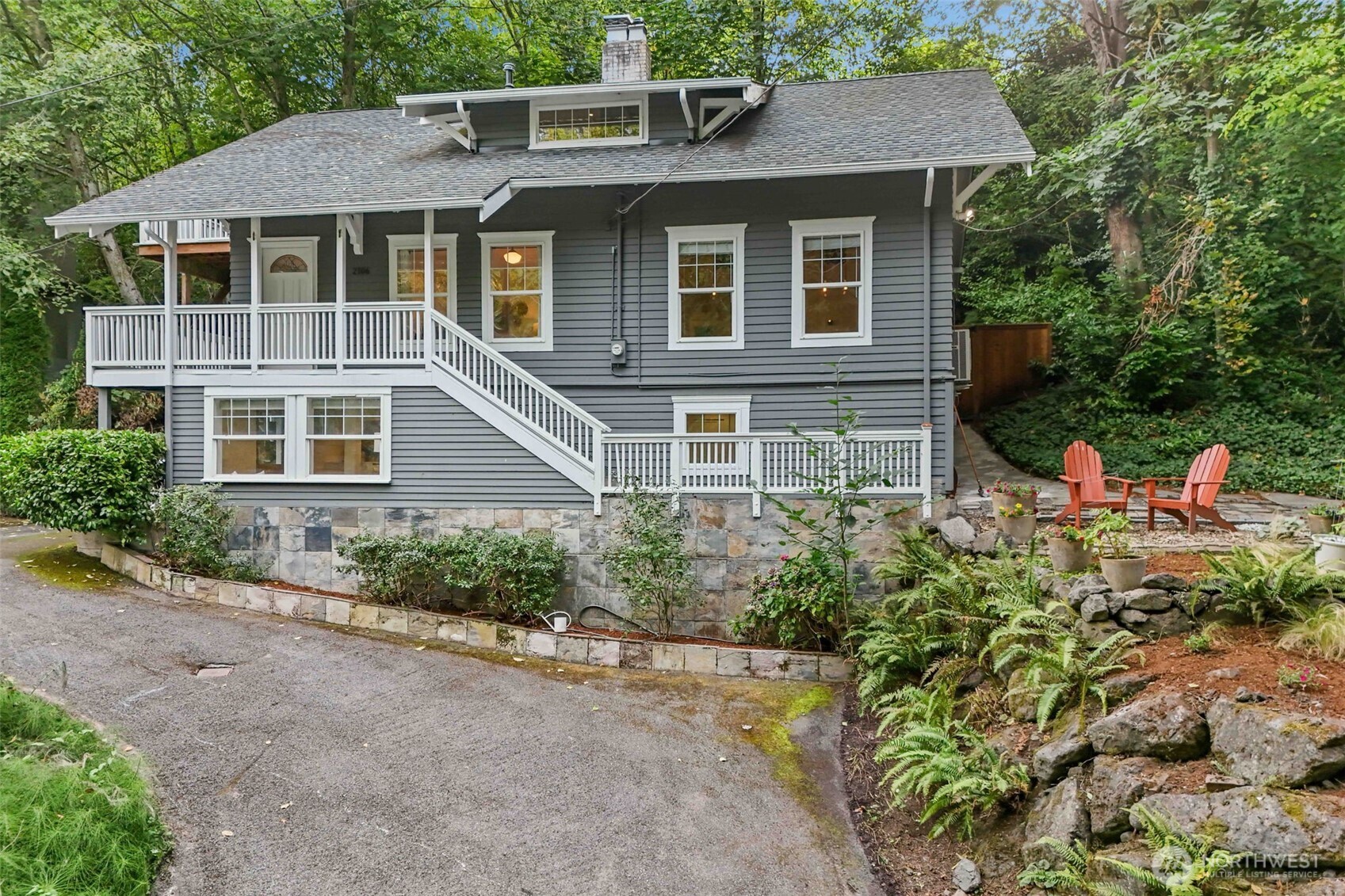 2106 Fairmount Avenue Property Photo 1