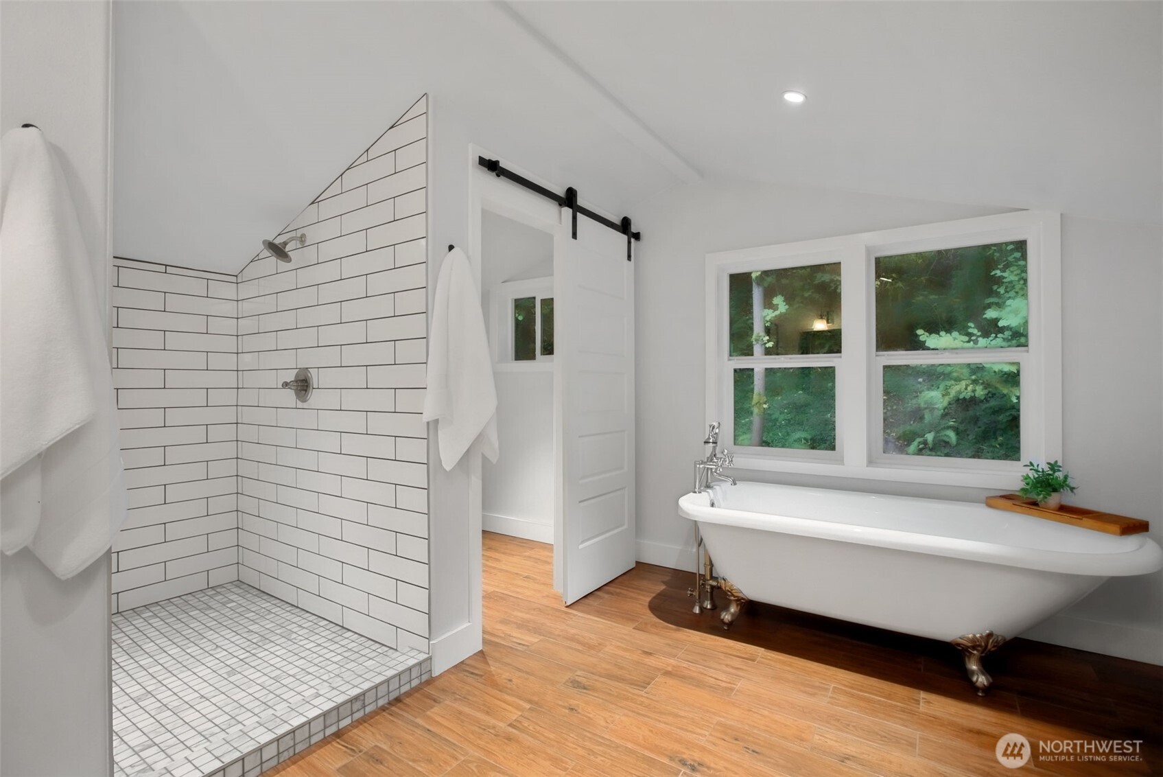 2106 Fairmount Avenue Property Photo 20