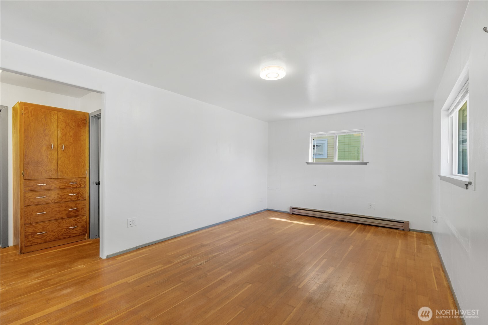 2205 Columbia Ave Property Photo 5