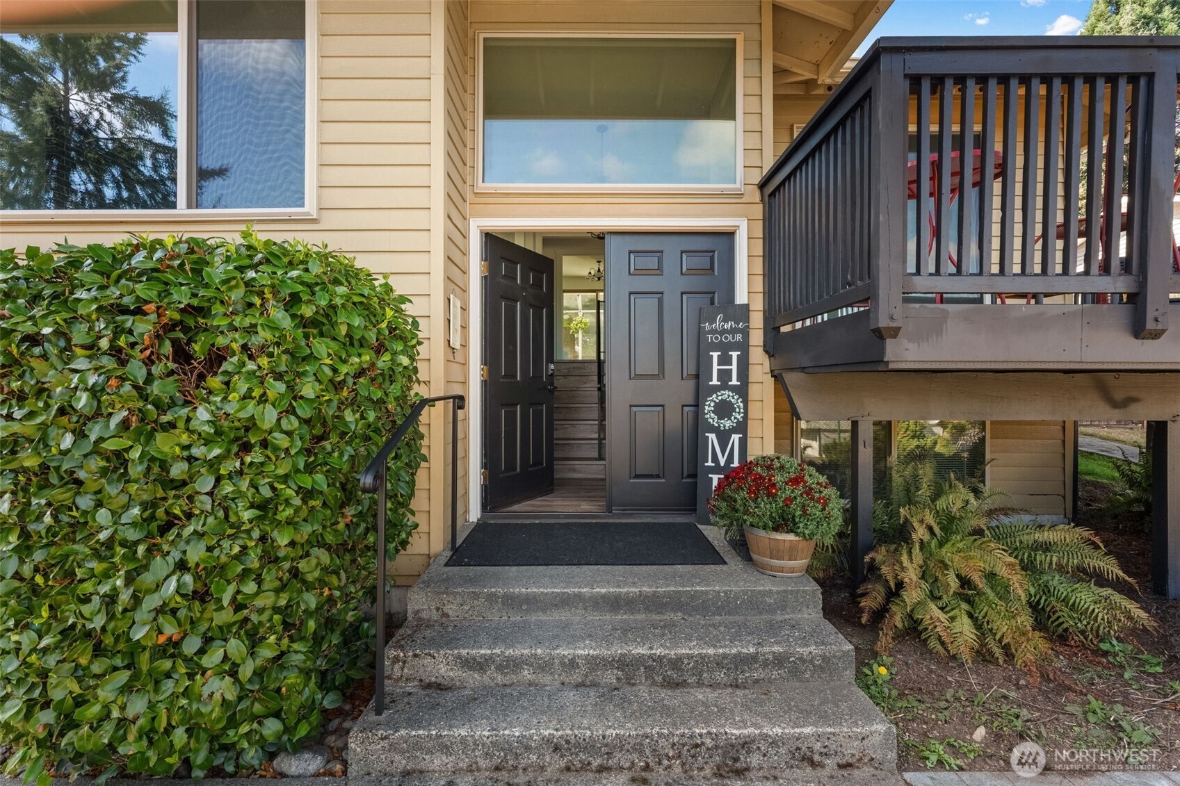 1414 Woodside Drive Property Photo 3