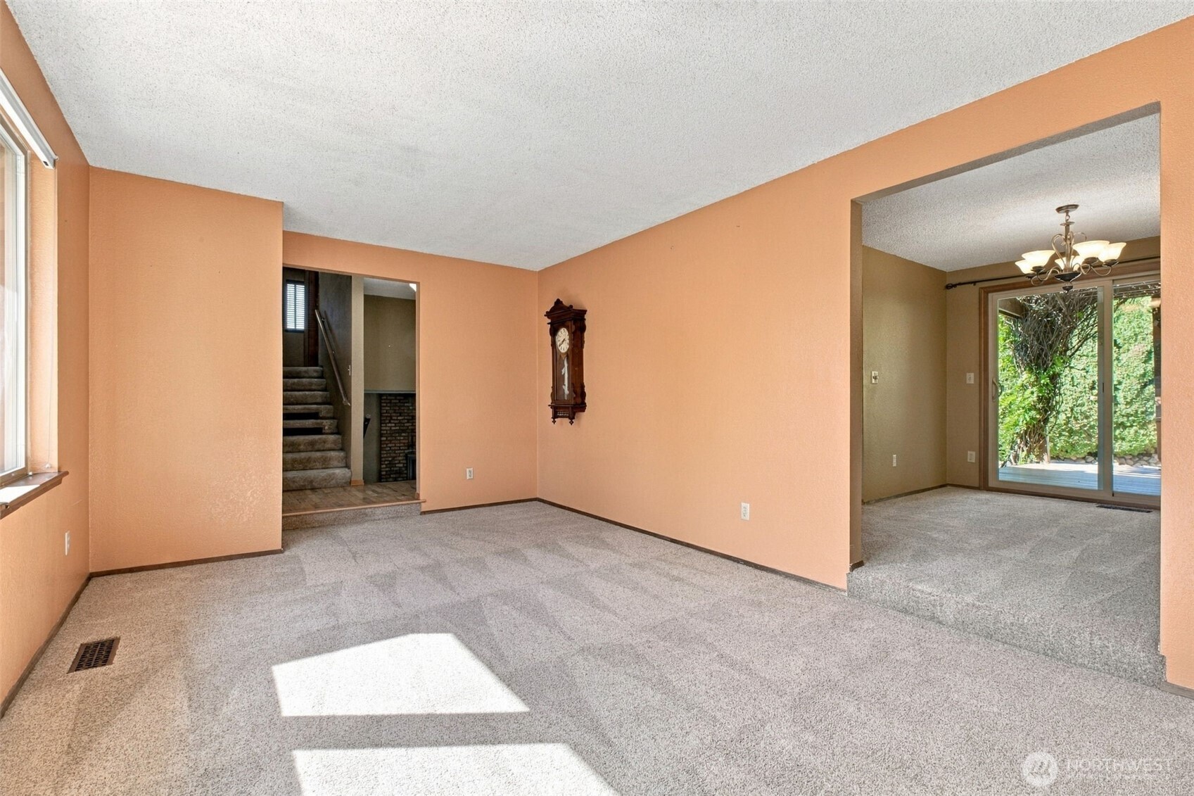 312 N 50th Avenue Property Photo 5