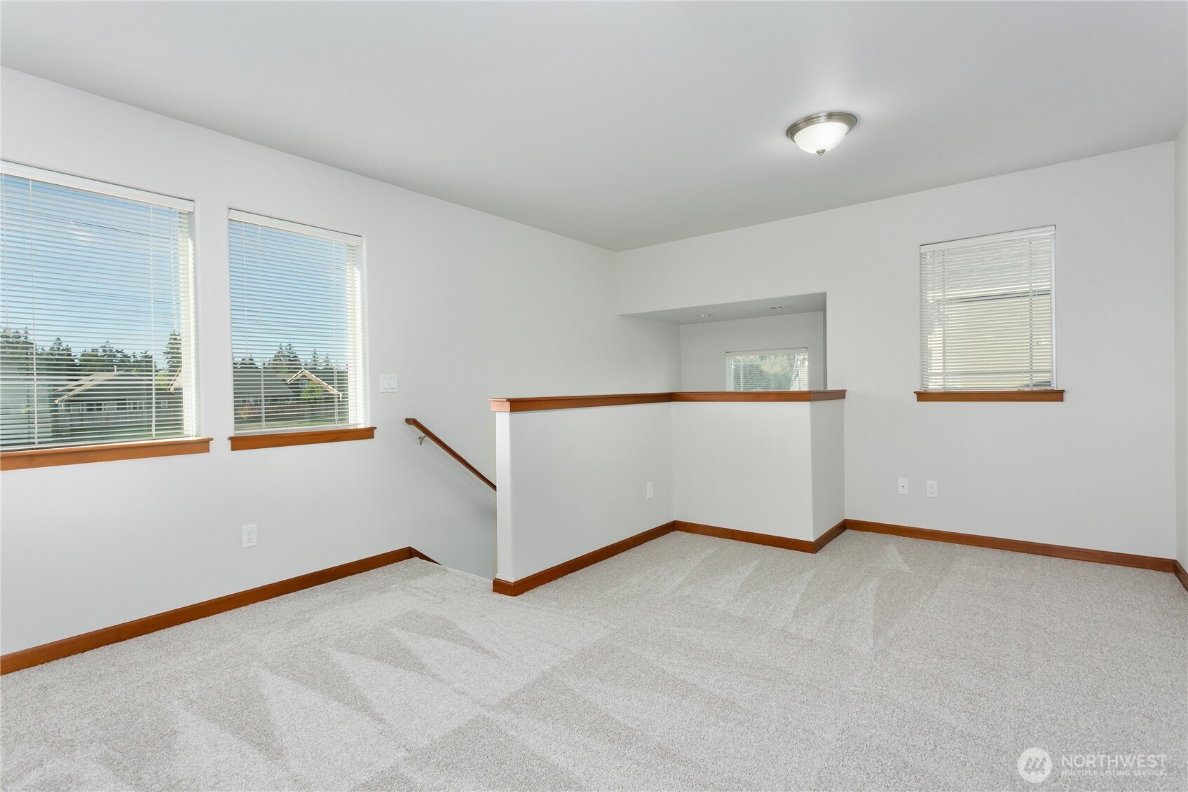 2433 43rd Avenue Property Photo 16