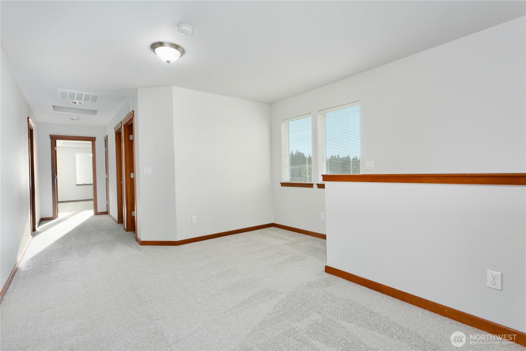 2433 43rd Avenue Property Photo 17