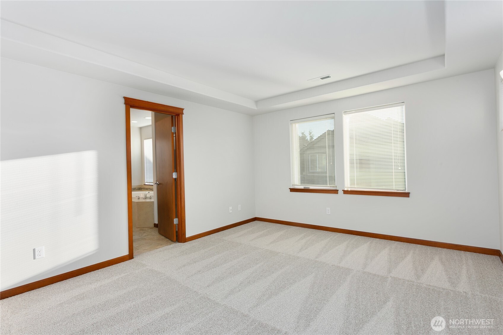 2433 43rd Avenue Property Photo 20