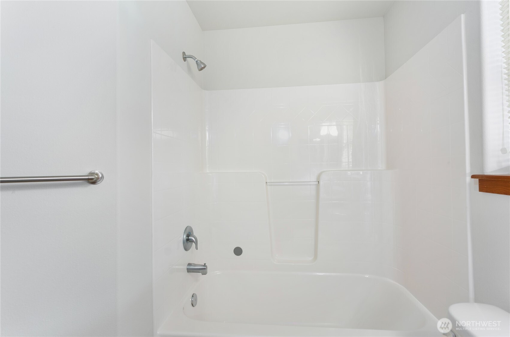 2433 43rd Avenue Property Photo 31