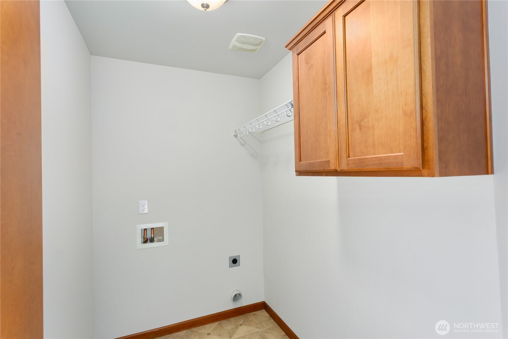 2433 43rd Avenue Property Photo 32