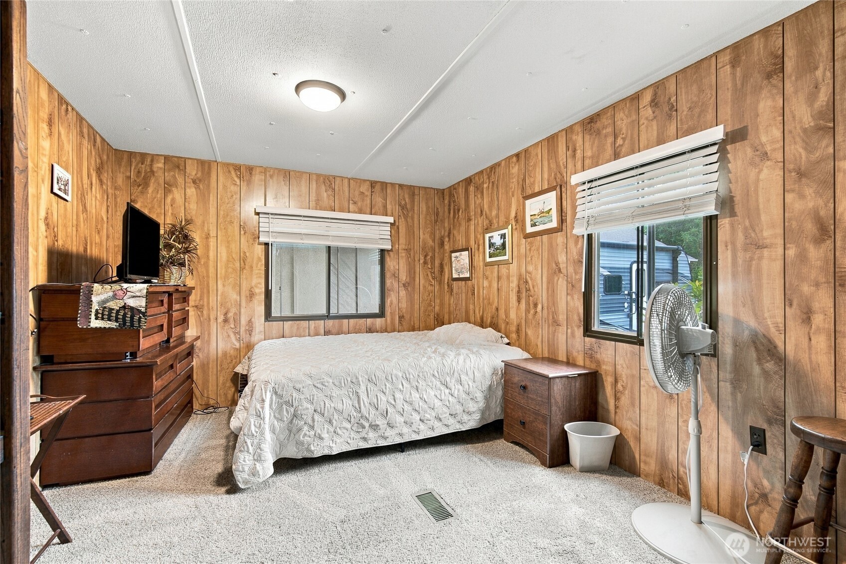 319 Laird Place Property Photo 14