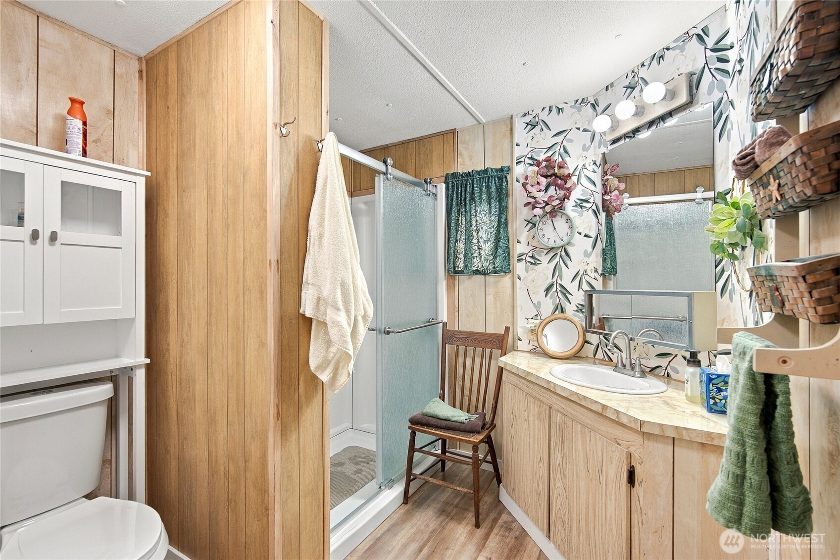319 Laird Place Property Photo 16