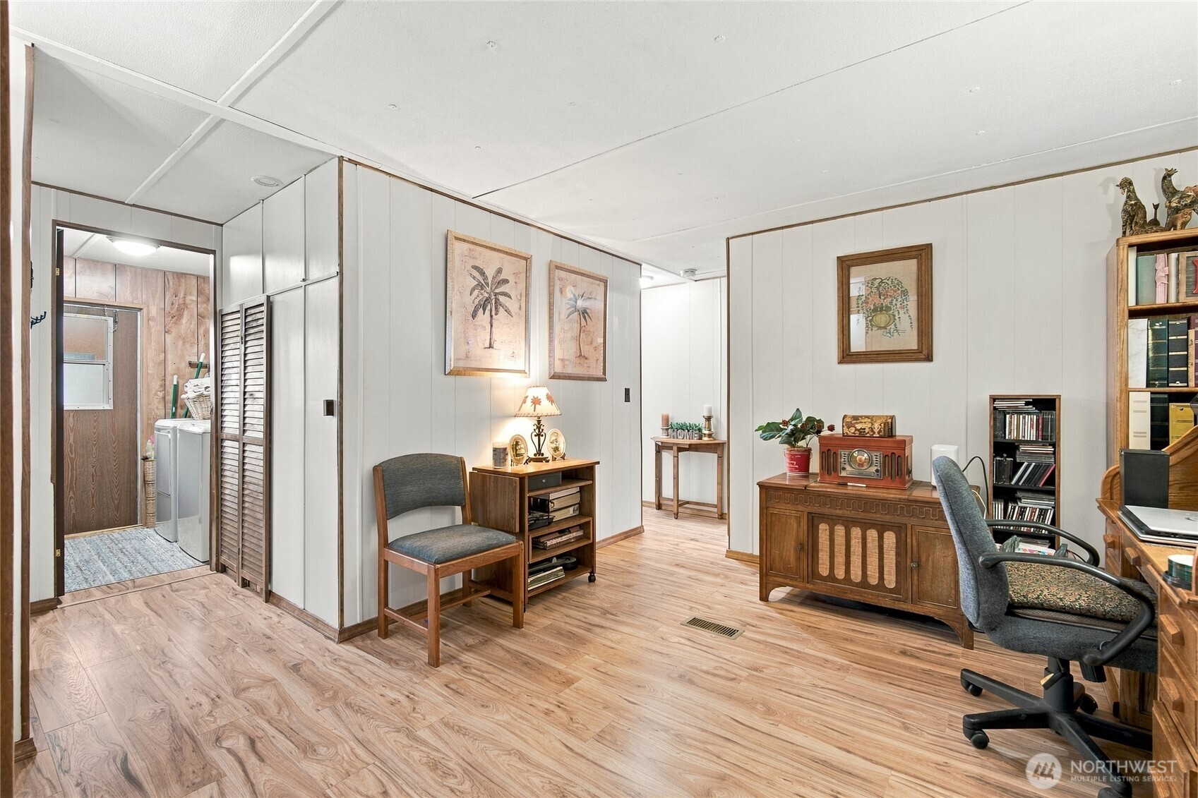 319 Laird Place Property Photo 17