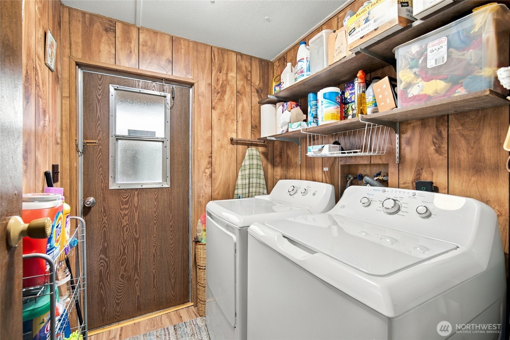 319 Laird Place Property Photo 25
