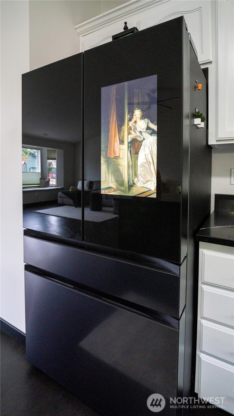412 Volesky Drive Property Photo 6