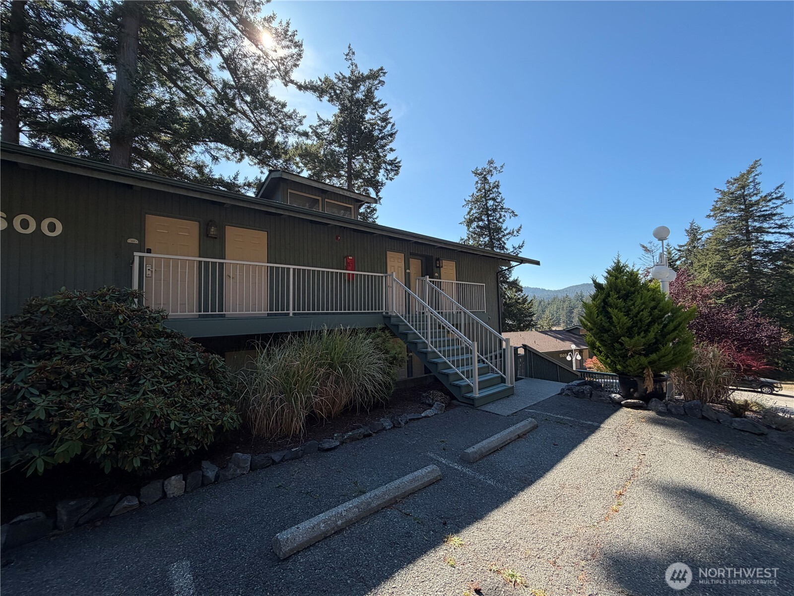 2087 Rosario Road 1610 Property Photo 4