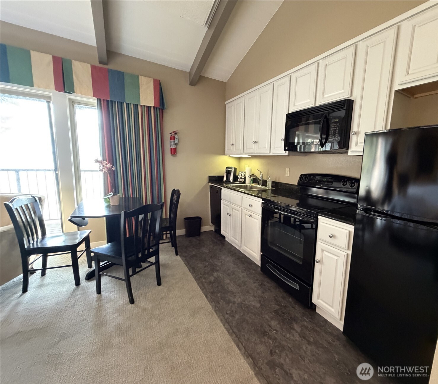 2087 Rosario Road 1610 Property Photo 6
