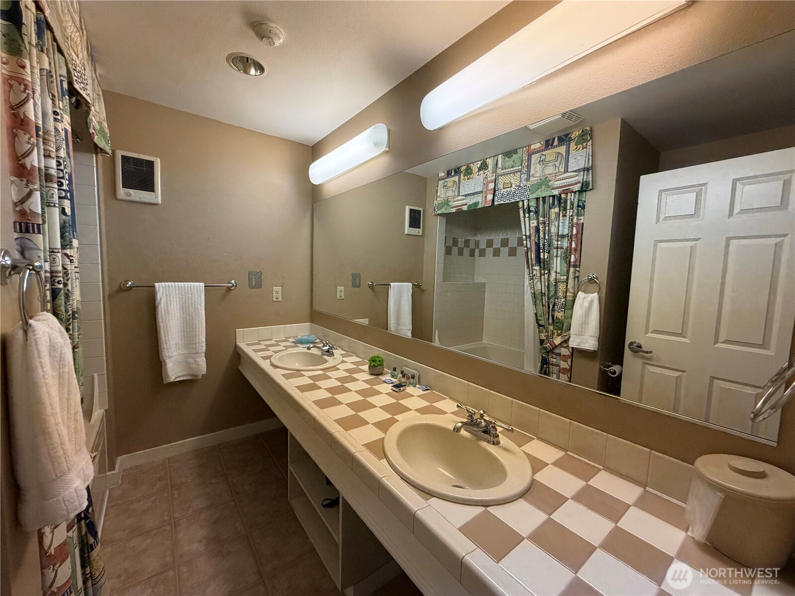 2087 Rosario Road 1610 Property Photo 18