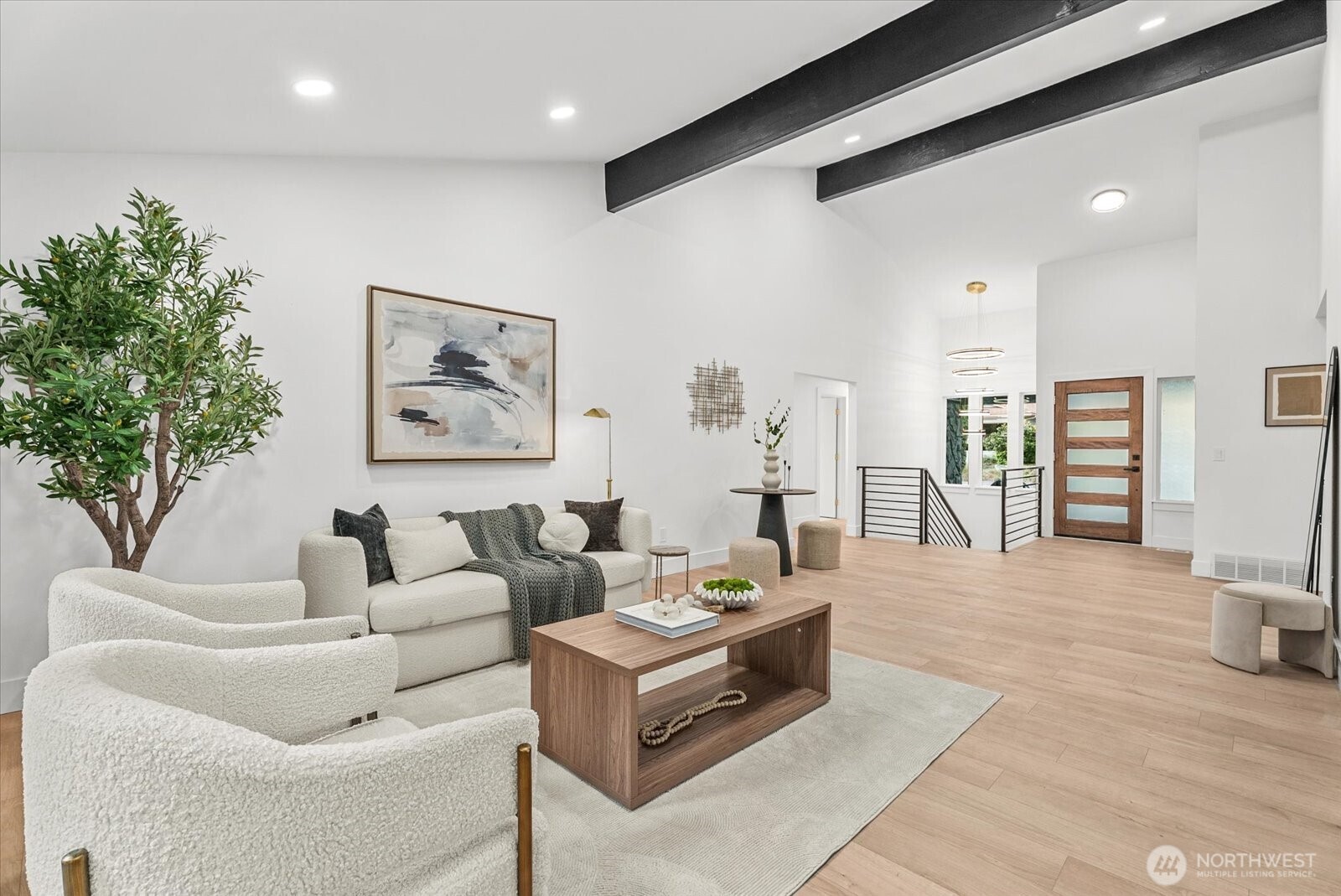 17037 154th Place Property Photo 8