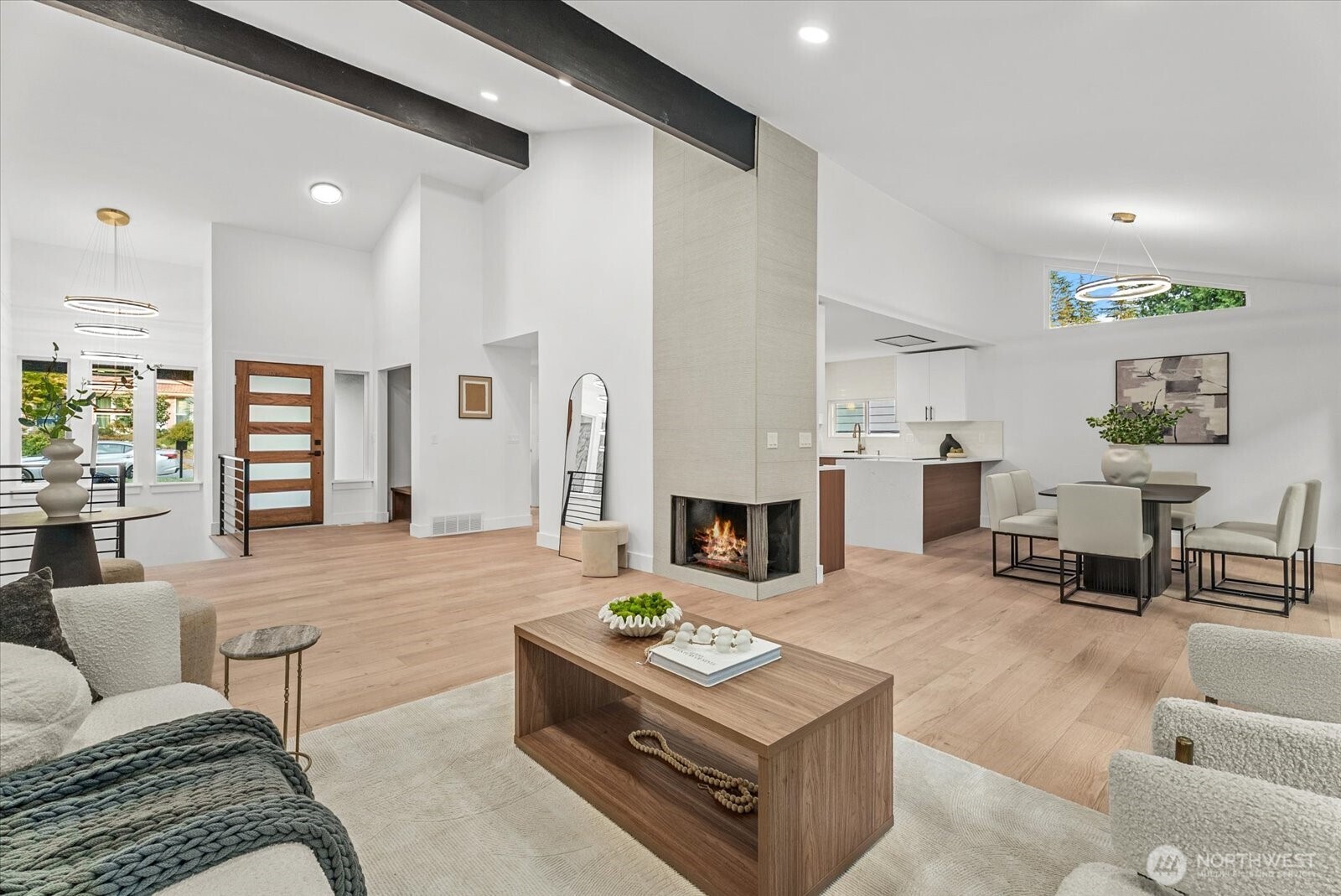 17037 154th Place Property Photo 9