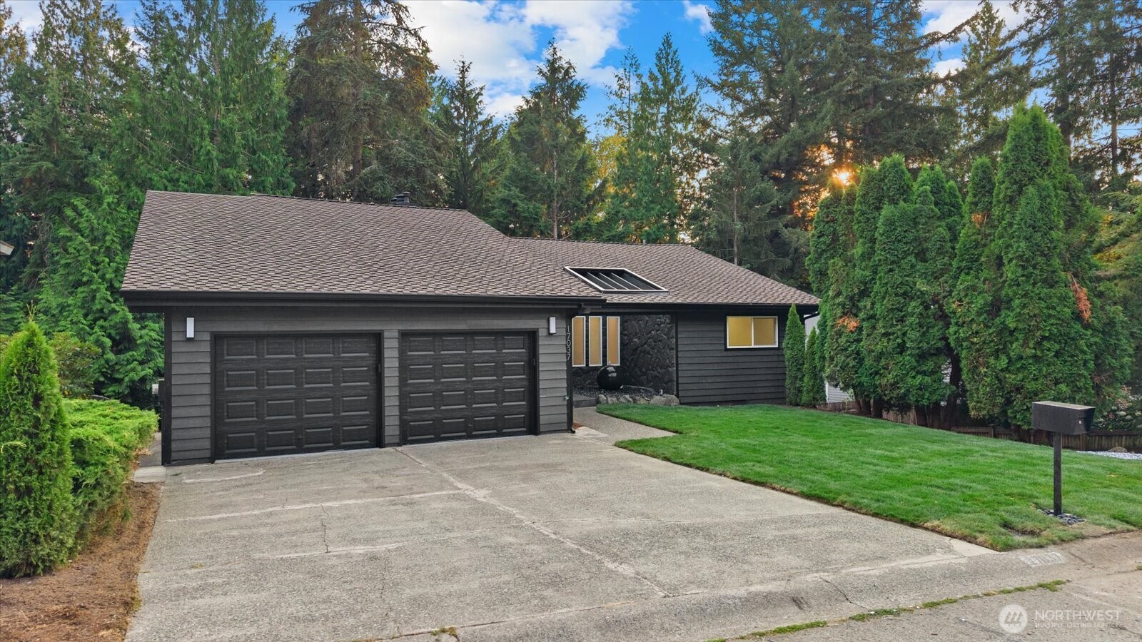 17037 154th Place Property Photo 31