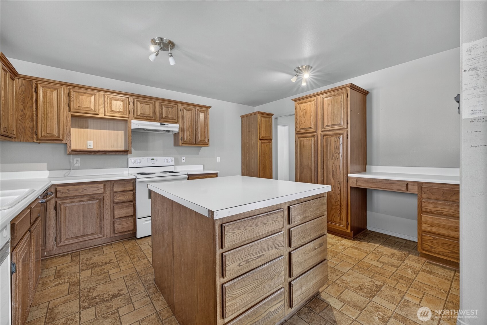 29 Nob Hill Drive Property Photo 10