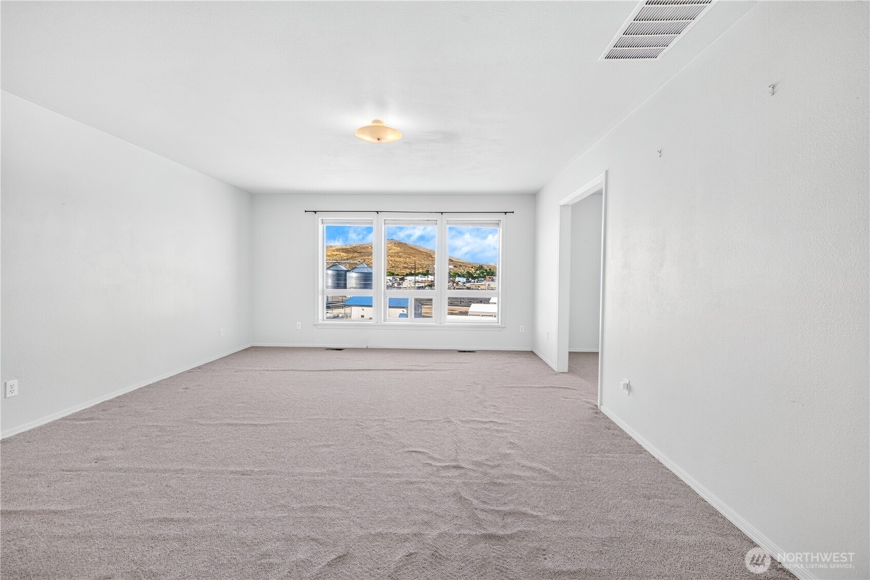 29 Nob Hill Drive Property Photo 18