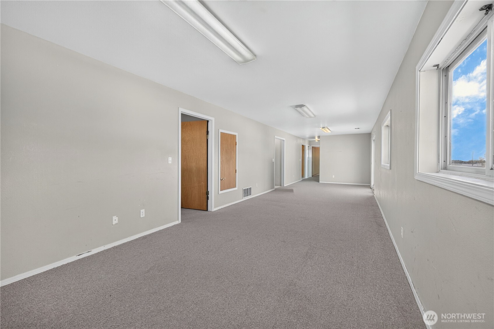 29 Nob Hill Drive Property Photo 28