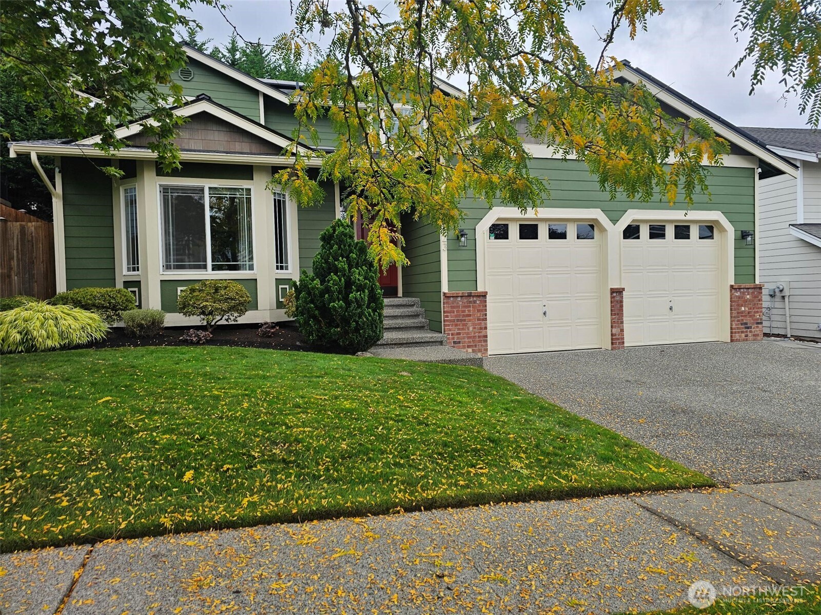 423 170th Place Property Photo 1