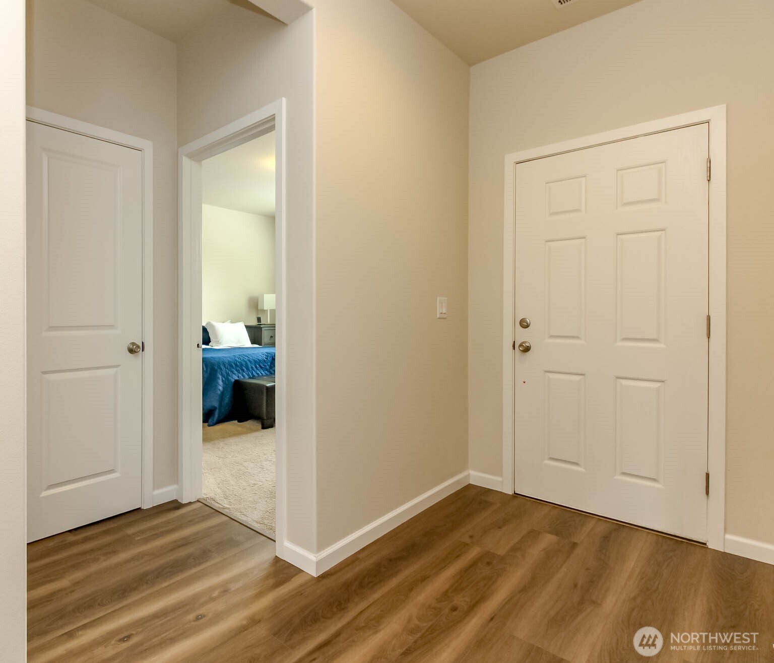 1909 195th Street Ct Property Photo 8