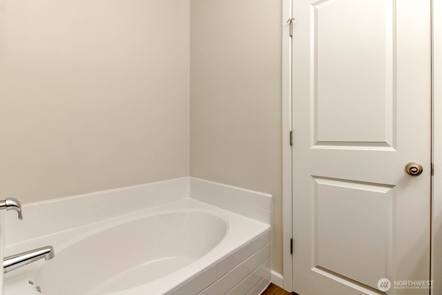 1909 195th Street Ct Property Photo 15