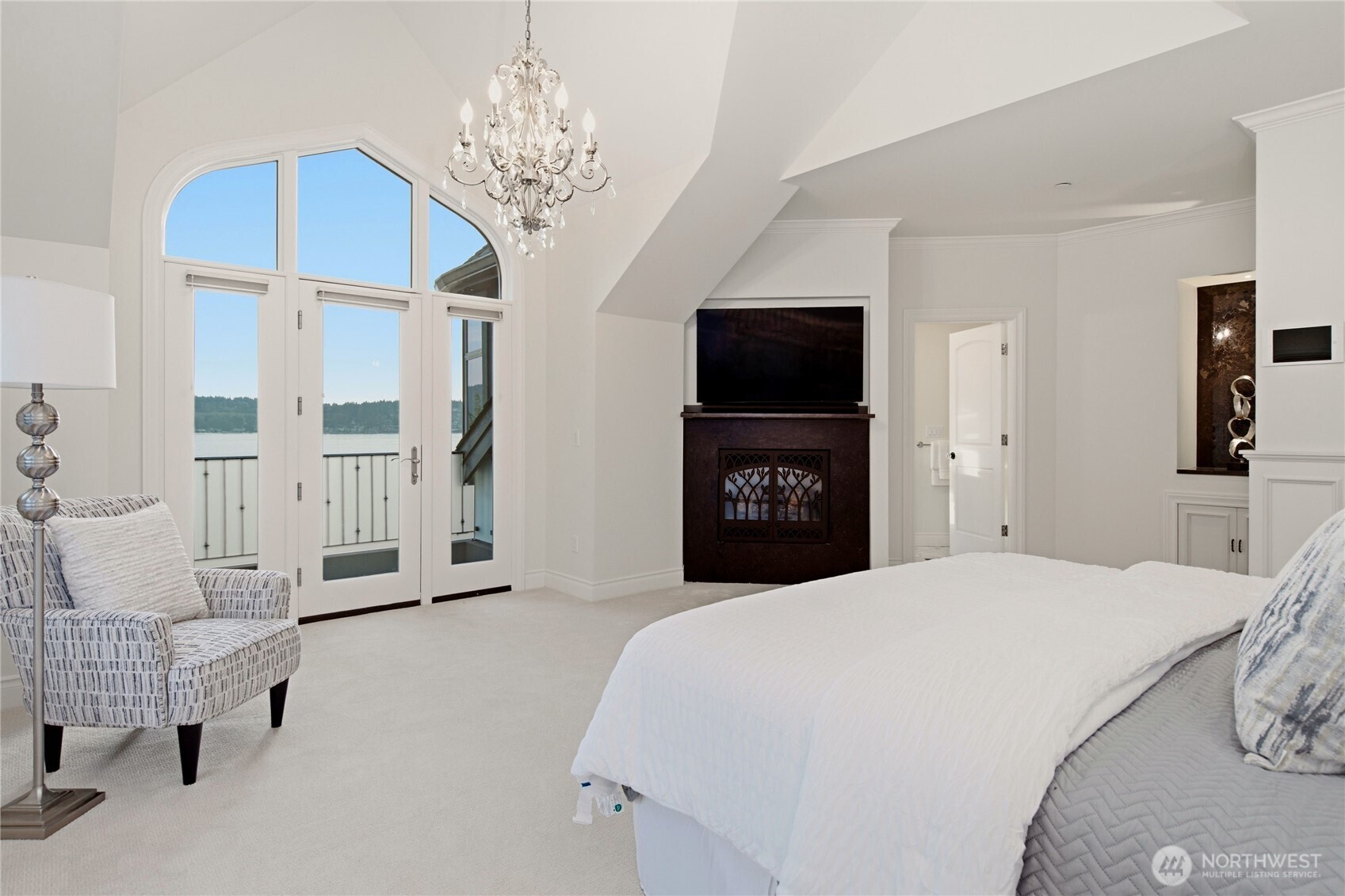 2845 E Lake Sammamish Parkway Property Photo 17