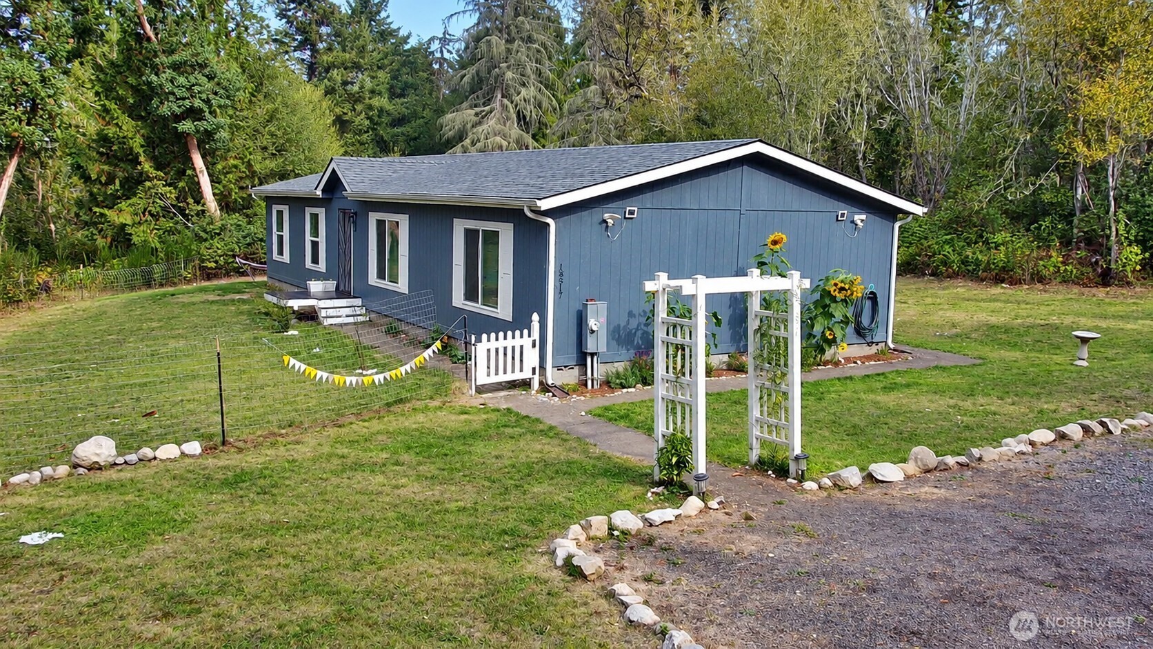 18517 64th Street Property Photo 1