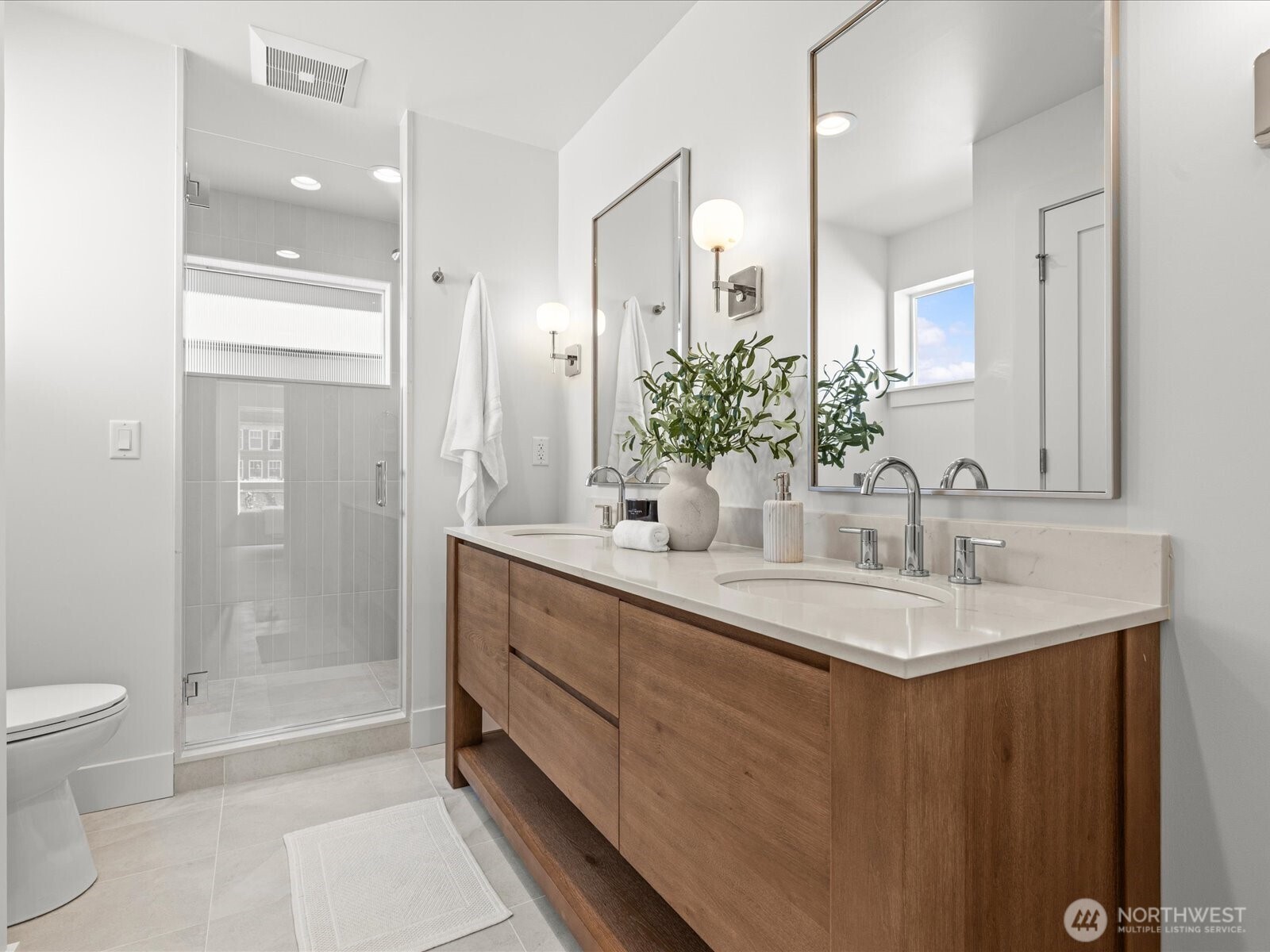 4326 Woodlawn Avenue B Property Photo 16