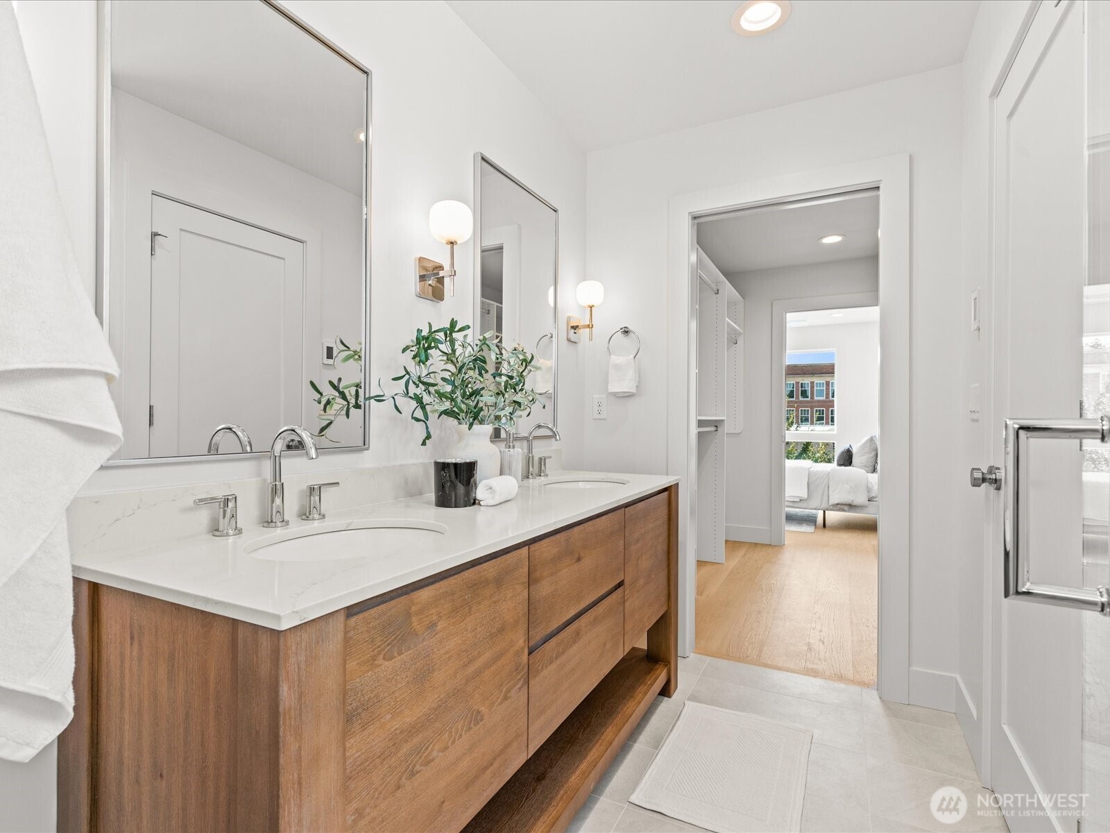 4326 Woodlawn Avenue B Property Photo 18